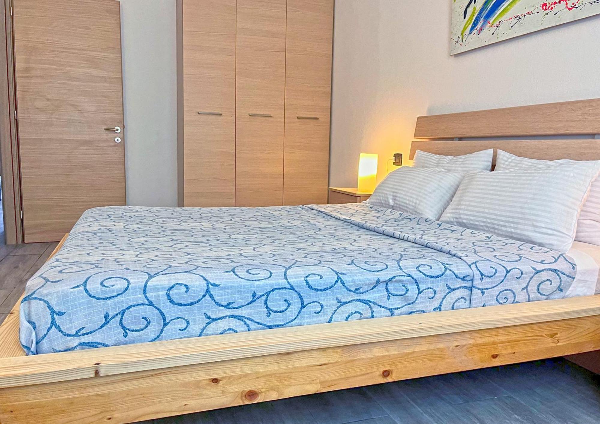 Apartamento L12a Bright, Well Furnished, Close To The And Village Centre